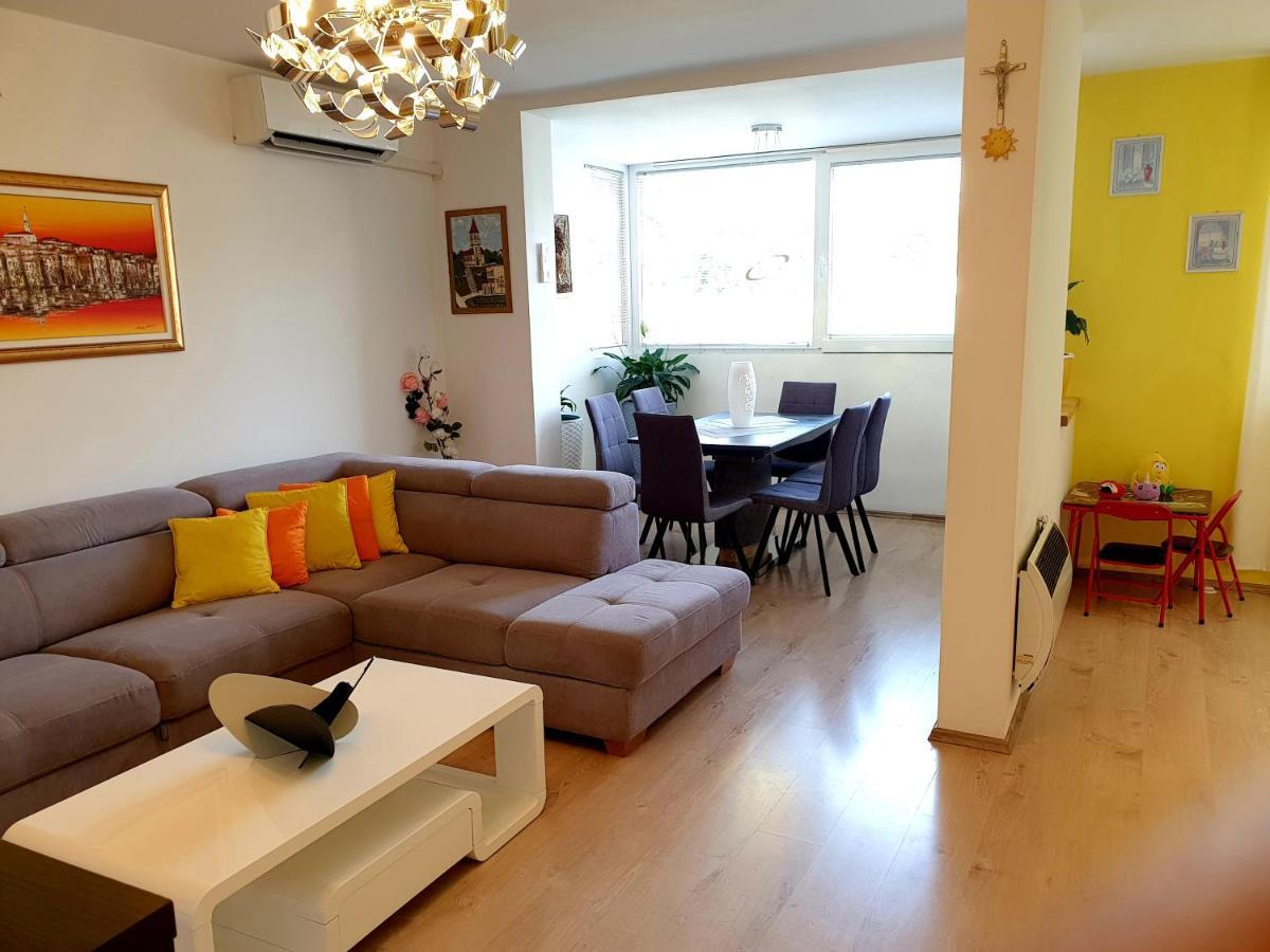 Lav Apartment Rovinj Bagian luar foto